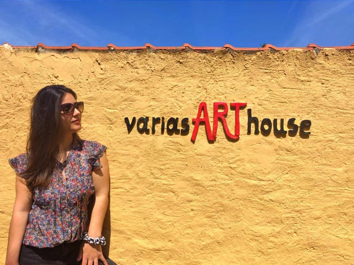 Varias Art House Kallirakhi Bagian luar foto