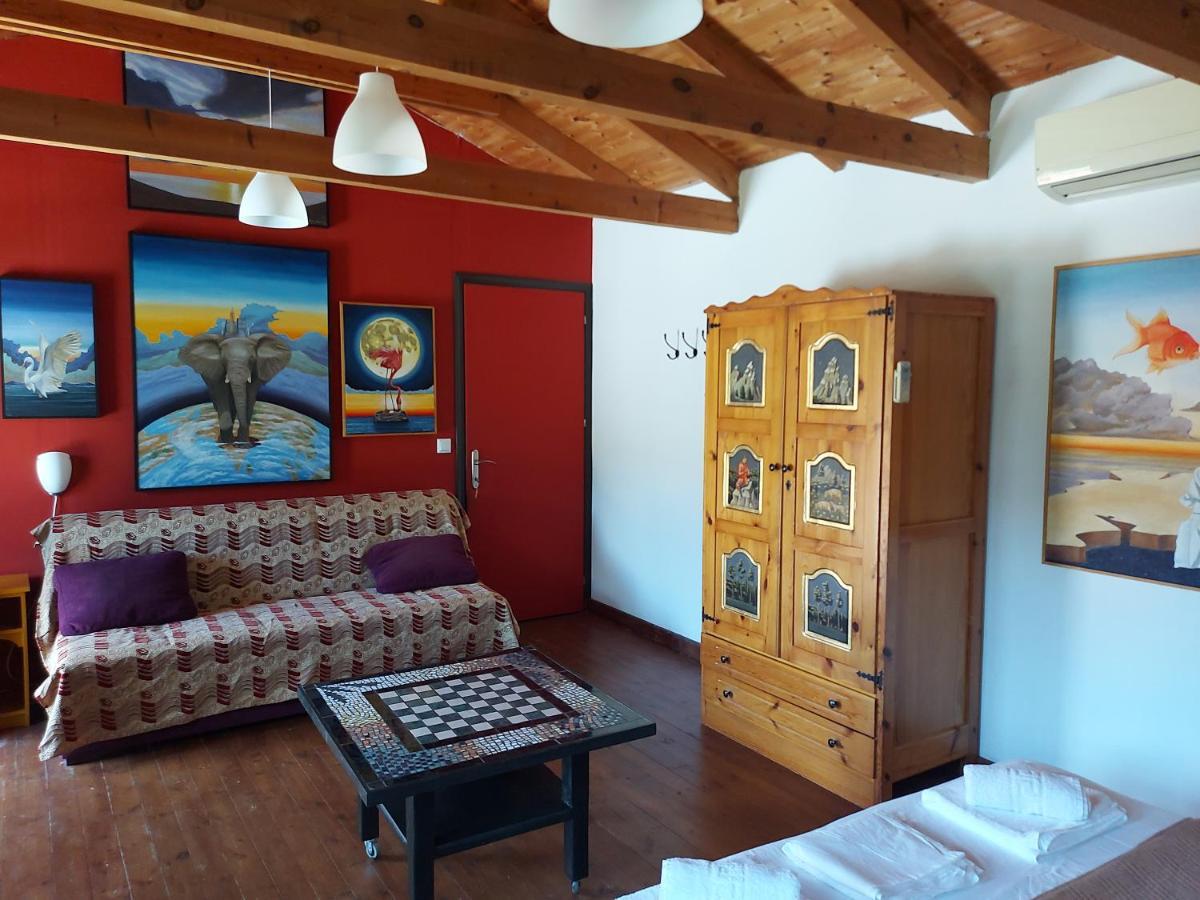 Varias Art House Kallirakhi Bagian luar foto